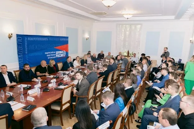 Компании ГК «Акрон Холдинг» представили свой промышленный потенциал крупнейшему федеральному девелоперу ПАО ГК «Самолет»