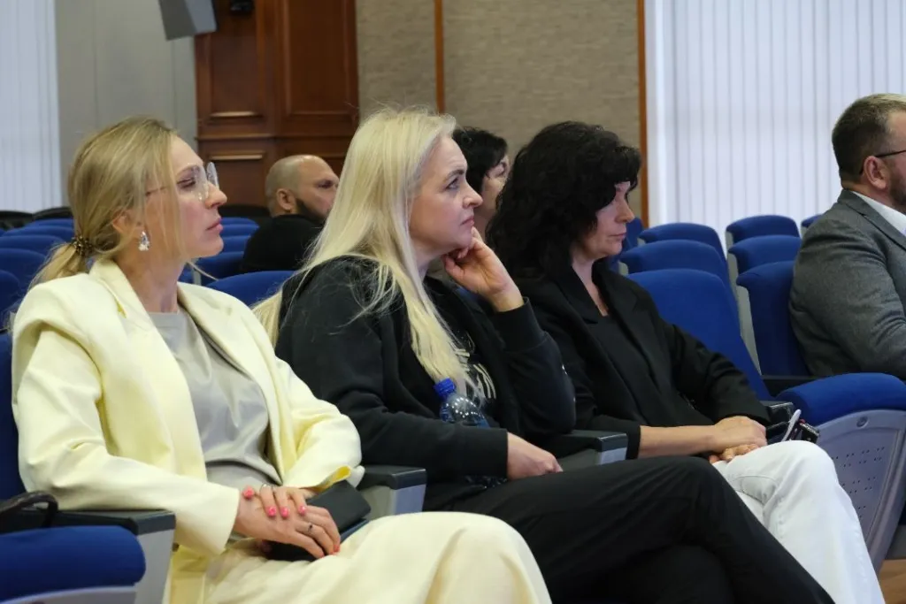 elektroshchit_samara_posetili_direktora_po_zakupkam_krupneyshikh_kompaniy_rf_2.jpg