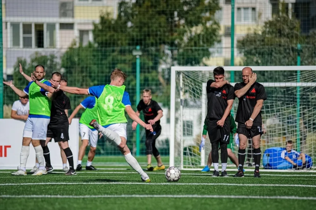 ix_futbolnyy_turnir_pamyati_m_sukhorebrova_5.jpg