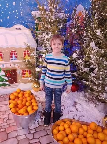 blagotvoritelnyy_fond_polina_zavershil_2023_god_volshebstvom_v_detskikh_domakh_3.jpg