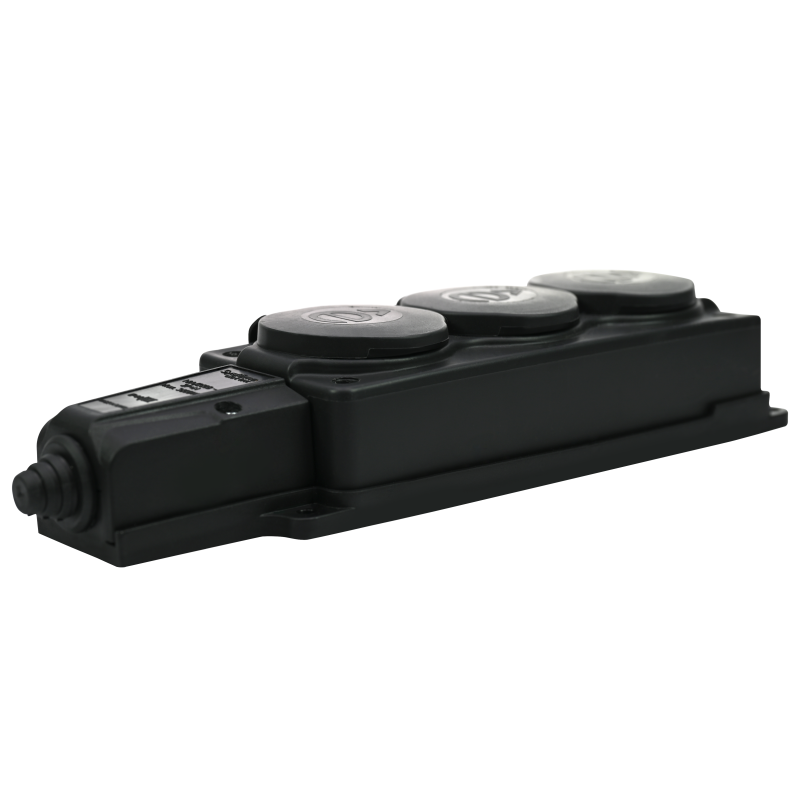 Колодка удлинителя 3-м MultiSet 16А 250В IP44 с заземл. каучук черн. SE MST4103BK в интернет-магазине Рэмкабель