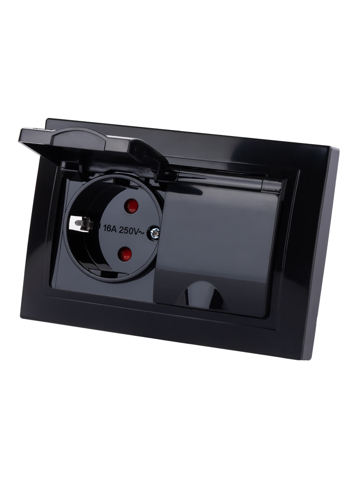 Розетка двойная 2П+З с защитными шторками и крышкой 16А 250В IP44 TDM SQ1814-0876 в интернет-магазине Ремкабель