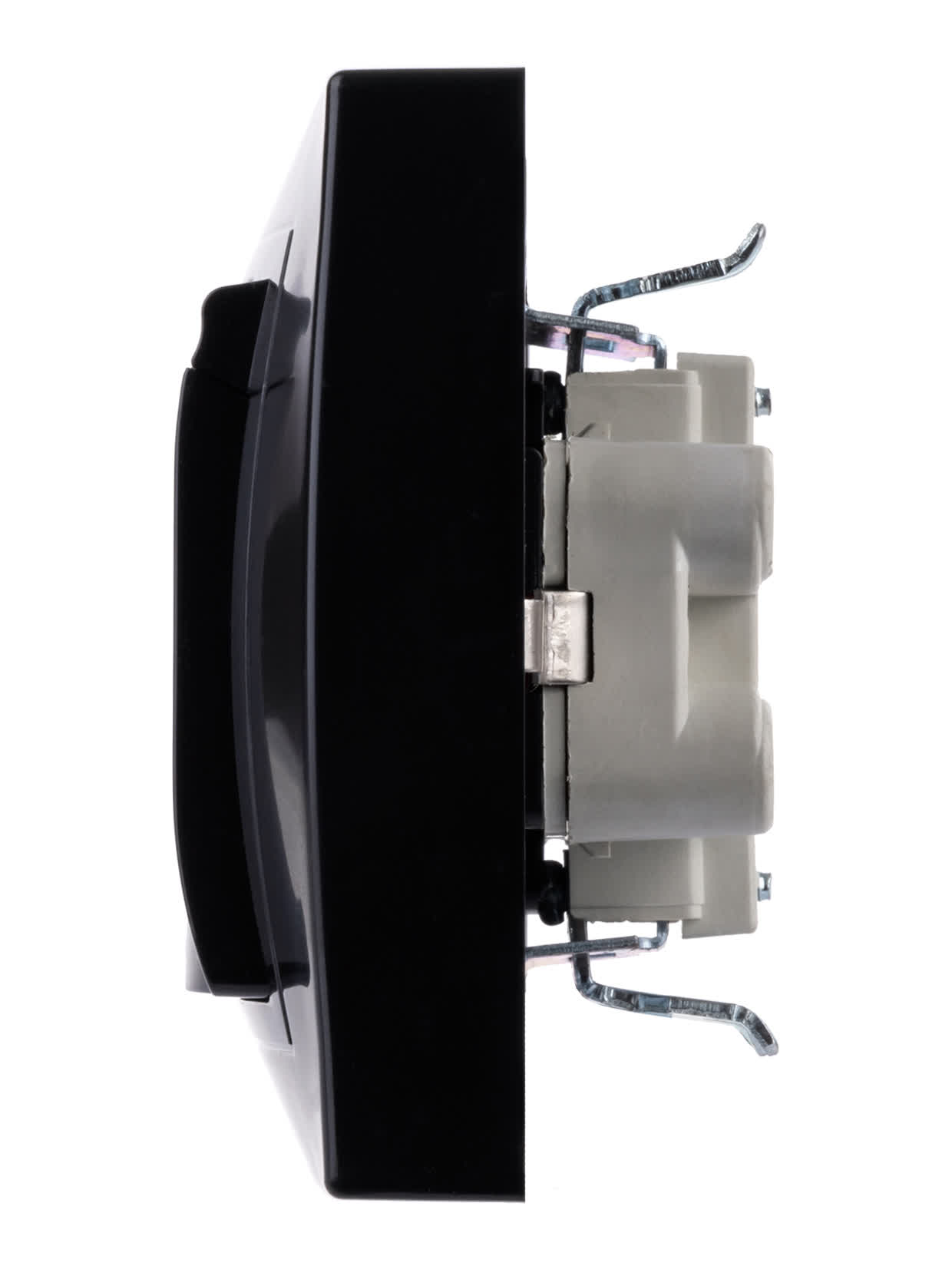 Розетка двойная 2П+З с защитными шторками и крышкой 16А 250В IP44 TDM SQ1814-0876 в интернет-магазине Ремкабель