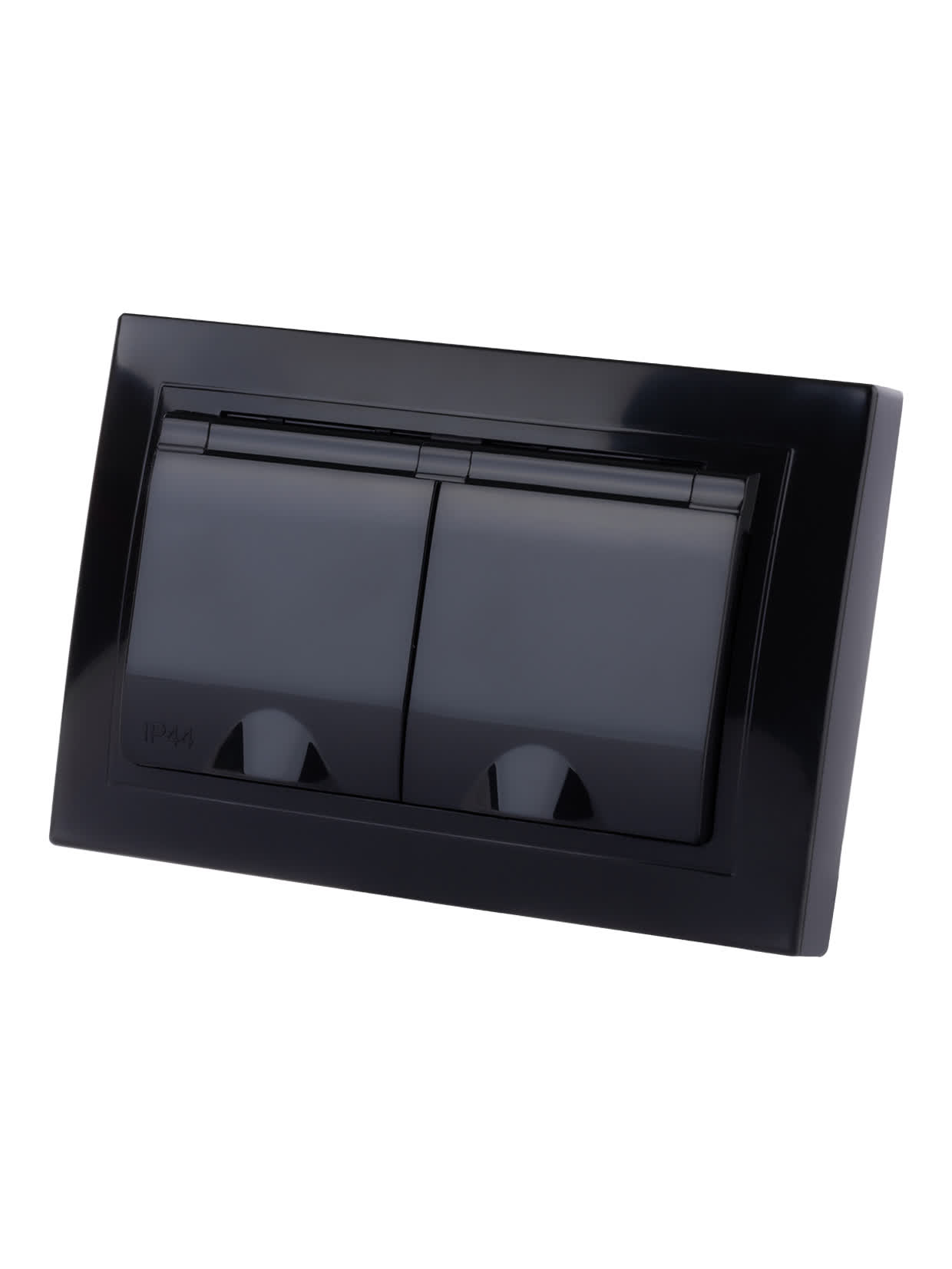 Розетка двойная 2П+З с защитными шторками и крышкой 16А 250В IP44 TDM SQ1814-0876 в интернет-магазине Ремкабель